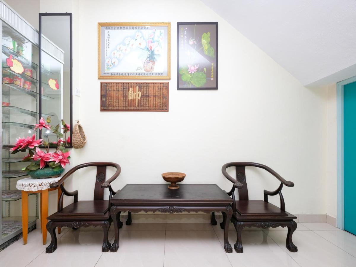 Oyo 89877 Sun Triang Hotel Kampong Kerayong Extérieur photo