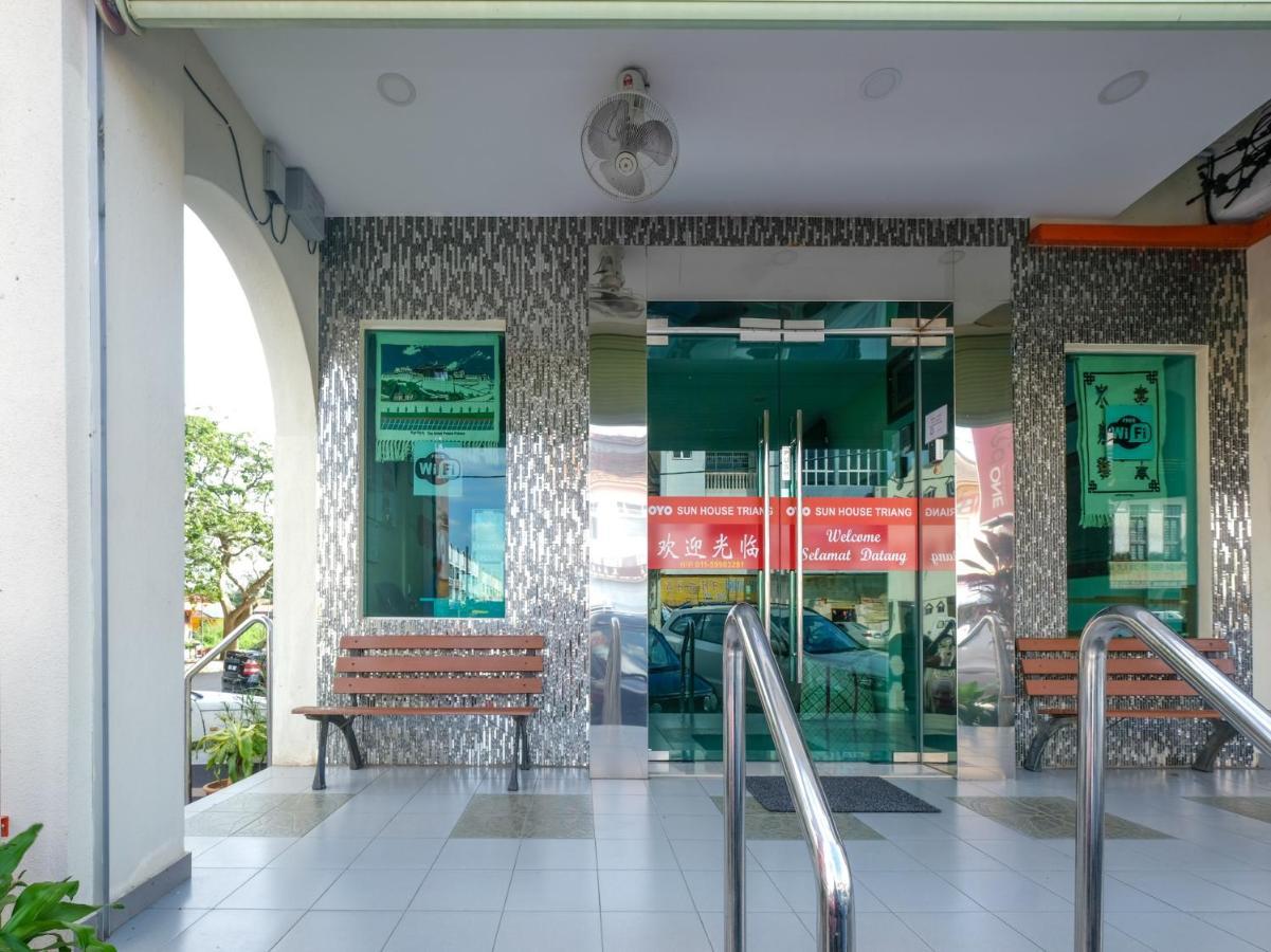 Oyo 89877 Sun Triang Hotel Kampong Kerayong Extérieur photo